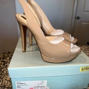 Jessica Simpson nude heels